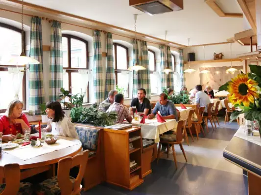 Das Restaurant im Hotel – Restaurant Sonneck